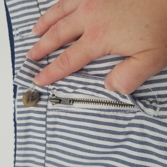 Old Navy SZ 6 Everyday Short Nautical Railroad Conductor Stripe Blue Cotton - Picture 5 of 10